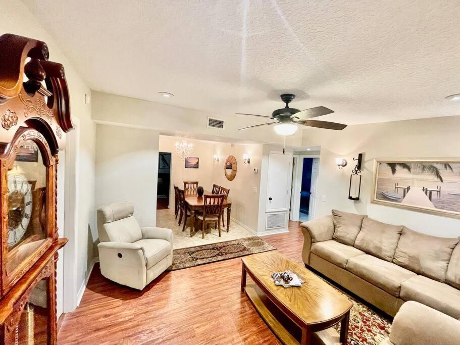 Cozy Modest Home Near Universal Studios/Volcanobay Орландо Экстерьер фото